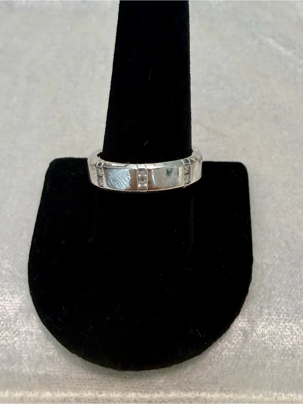 🌸JTV38 - Vanna K - Silver Tone Band Ring with Clear Square Accents💎🛍️